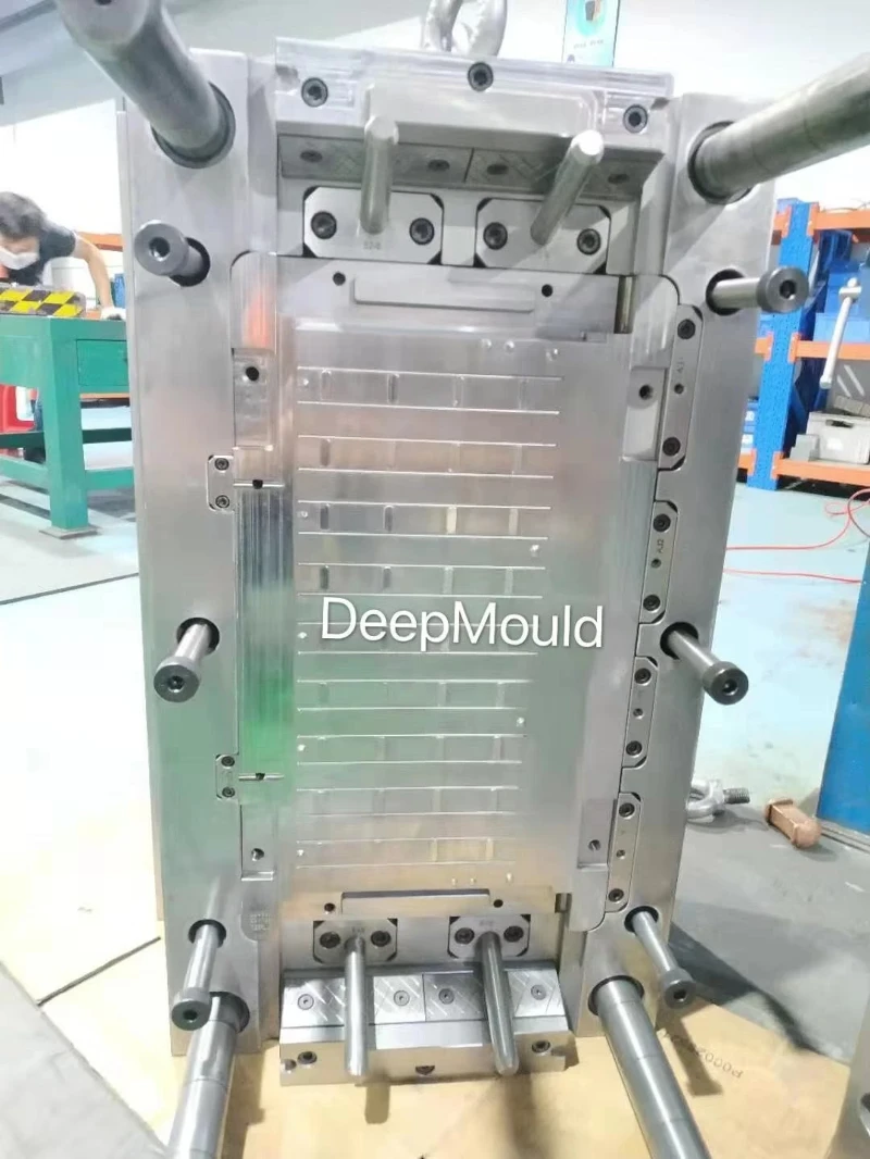 Custom Plastic Mold Tooling Custom Plastic Mold Tooling